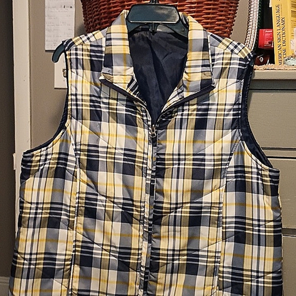 Kim Rogers Black and Yellow Vest